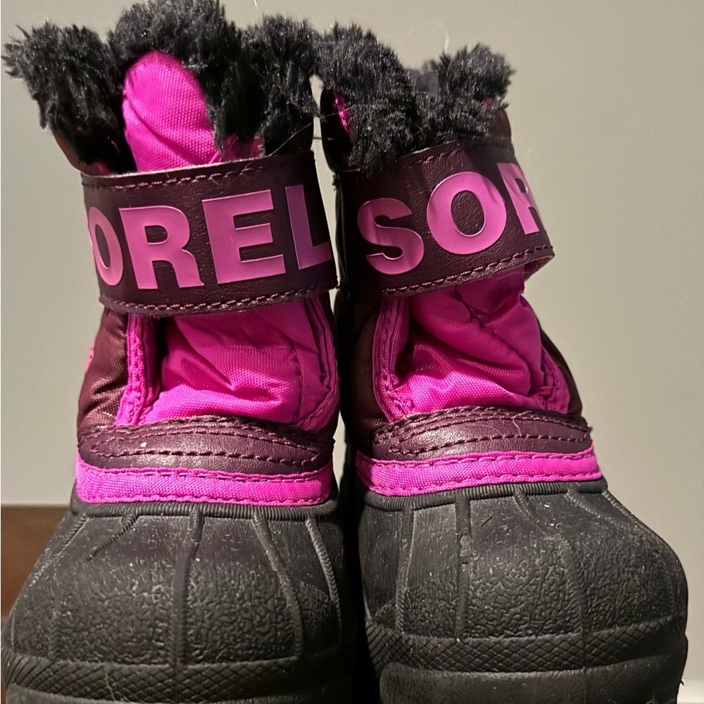 Sorel Toddler Snow Boots Size Four Pink Purple Black